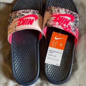 Nike slides